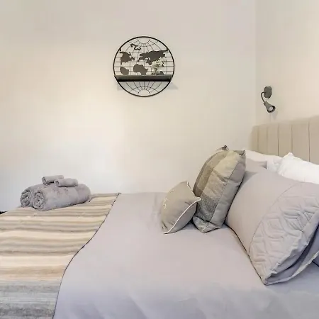 Apartment Stylish 2 Bedroom Ensuite Flat In Birmingham